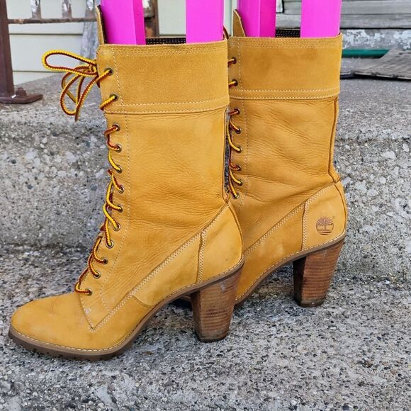 Women's Timberland Lace-Up Block-Heel Boots Size 8W - Picture 3 of 13